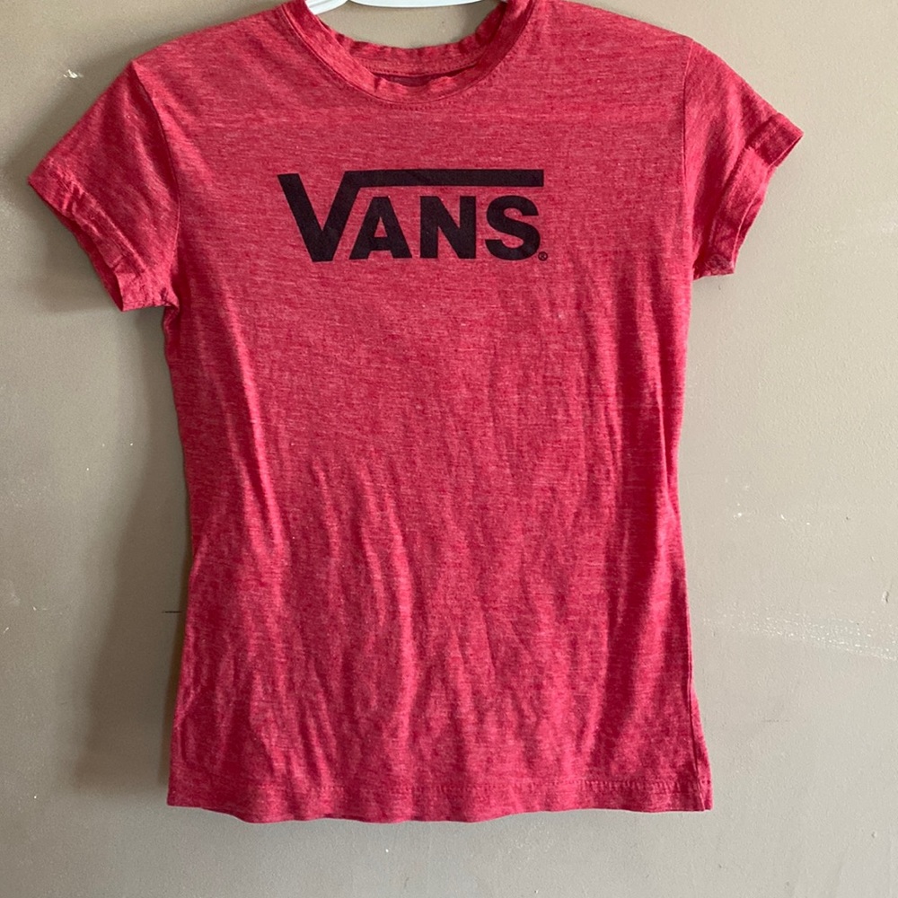Classic fit small, woman’s vans tee